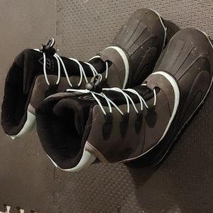 ❄️Ripzone Winter Boots size 5❄️
